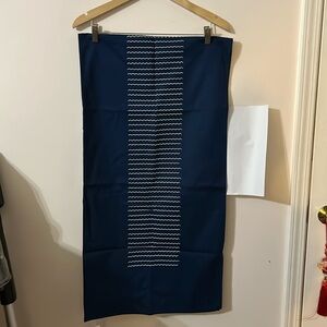 Territory table runner Navy